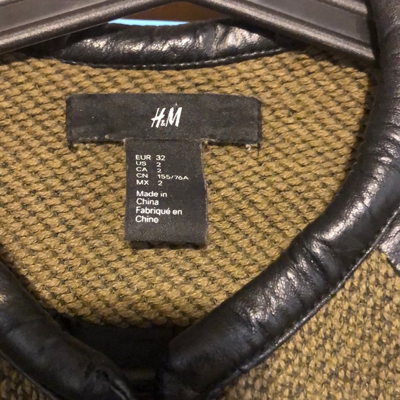 Tight dark green women’s motorcycle jacket - Picture 2 of 6